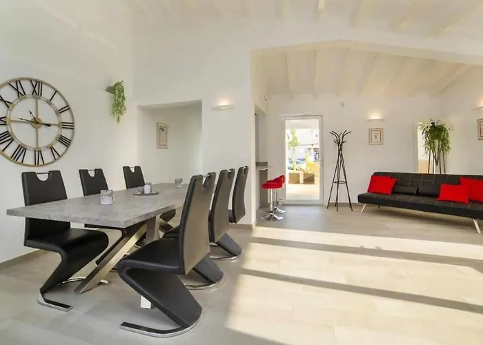 Bennu Lujo Y Confort Centro, Playa *